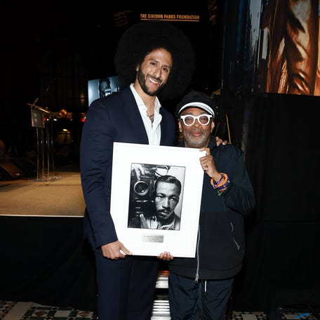 NEW YORK, NEW YORK - MAY 21: (L-R) Colin Kaepernick and Spike Lee attend The Gordon Parks Foundation's Annual Awards Dinner And Auction Celebrating The Arts & Social Justice at Cipriani in New York City. (Photo by Arturo Holmes/Getty Images the Gordon Parks Foundation)