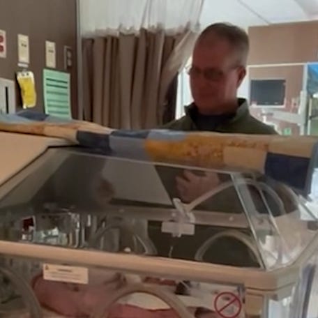 Genna Fisher from Mount Shasta, California honored her stepfather Larry Keen by naming one of her newborn twins after him.