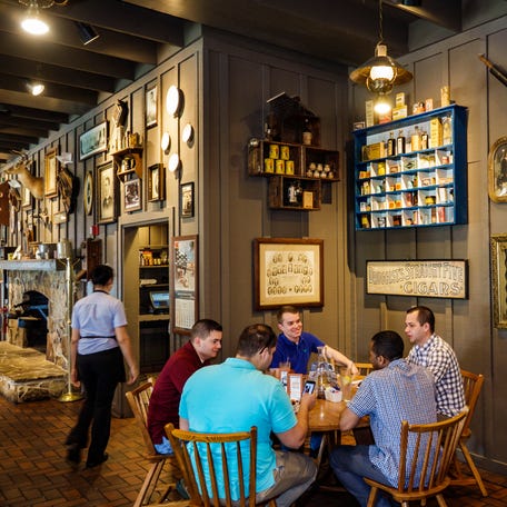 Florida, Stuart, Cracker Barrel Old Country Store.