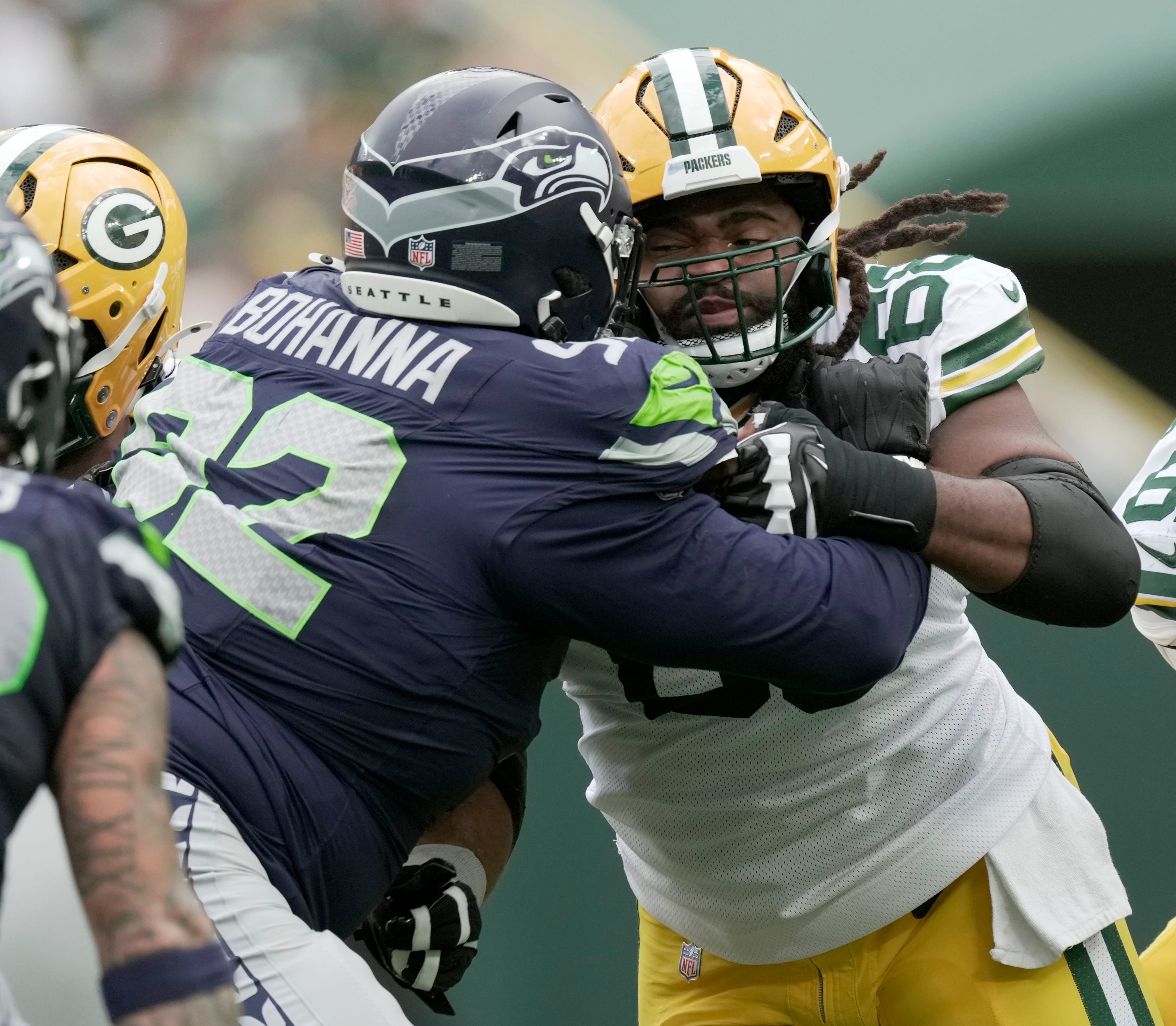 Los Packers elevan C/G Lecitus Smith del equipo de ejercicio para el maniobra de Cowboys