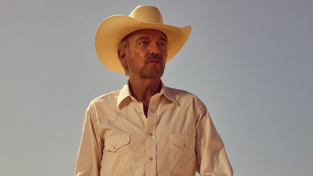https://www.usatoday.com/picture-gallery/entertainment/tv/2025/09/02/landman-season-2-first-look-photos-billy-bob-thornton/85718123007/