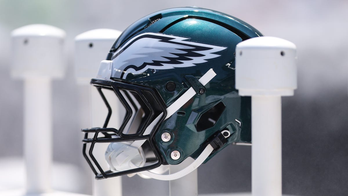 NFL Draft results: Cowboys trade back with Eagles, move from 20 to 23