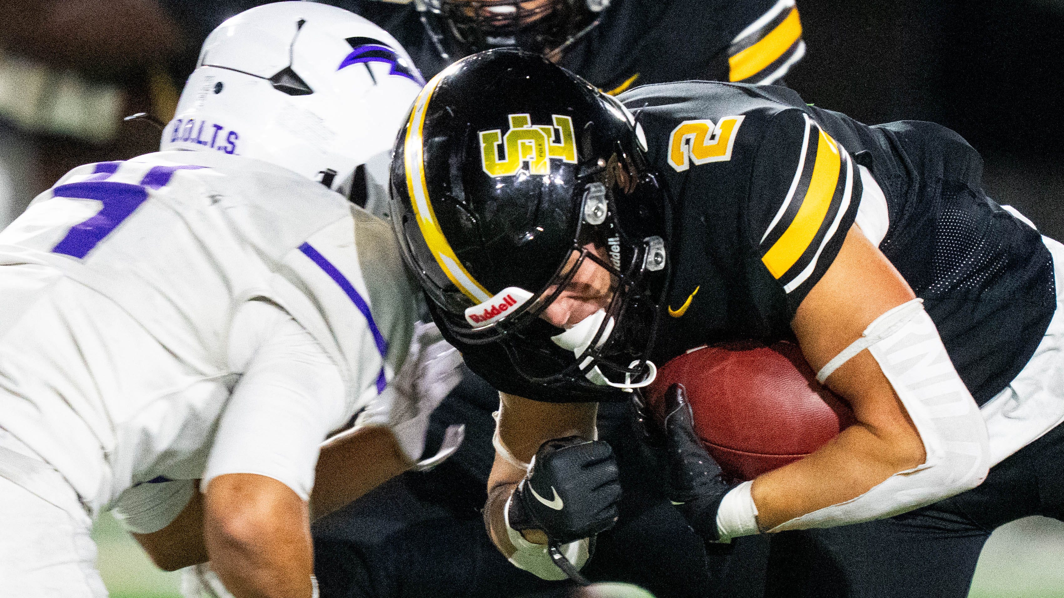 Iowa high school football scores, live updates for Week 6
