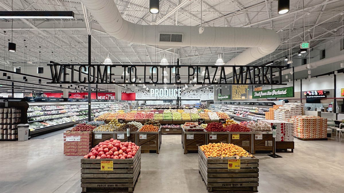 Lotte Plaza Market debuts first Asian supermarket in Jacksonville Lotte Plaza Market debuts first Asian supermarket in Jacksonville
