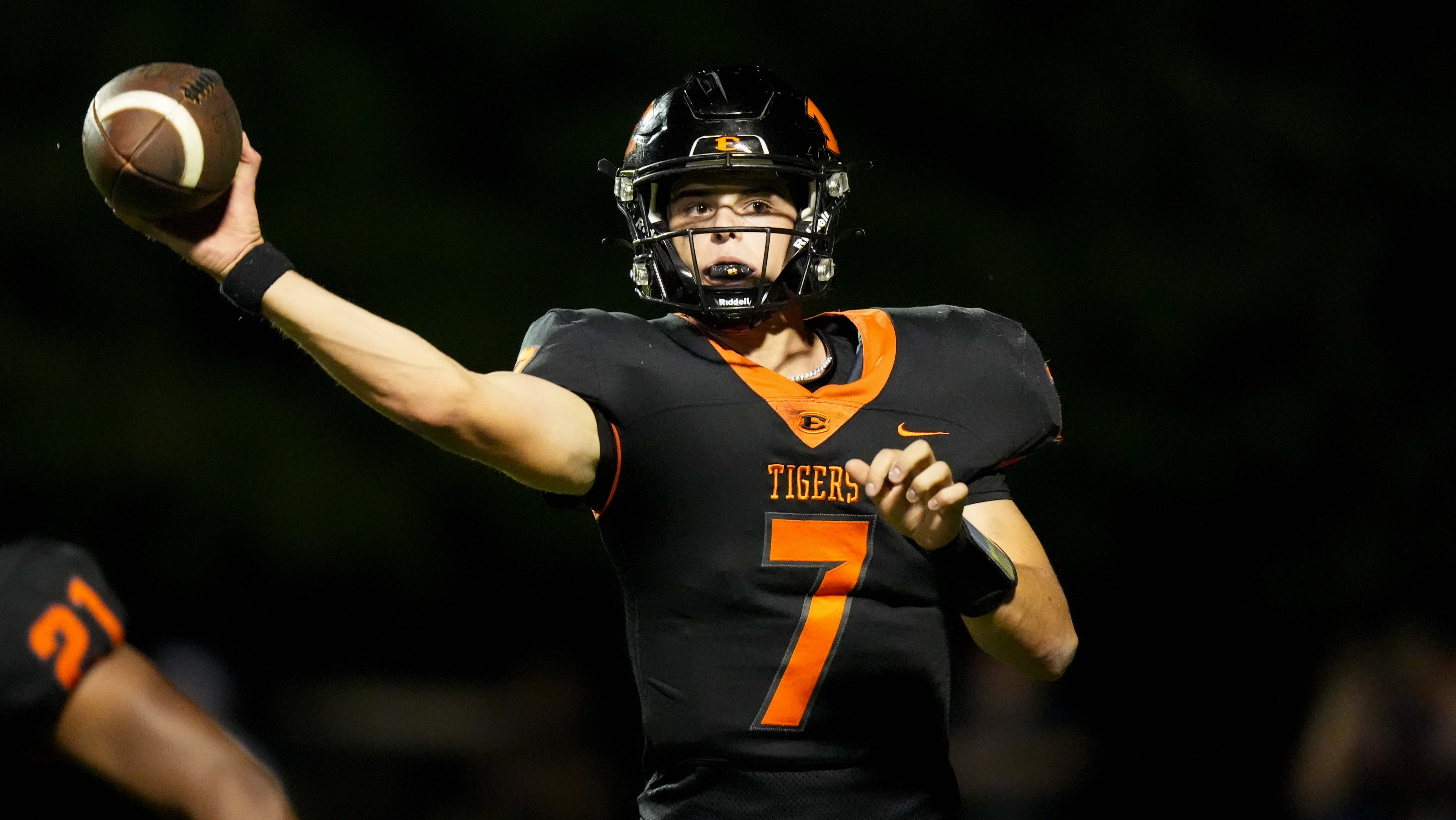 How Ensworth football’s Taylor Hasselbeck handles high expectations
