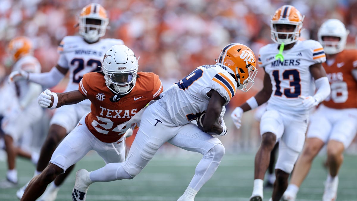 Longhorns football kehilangan DB Warren Roberson ke portal transfer