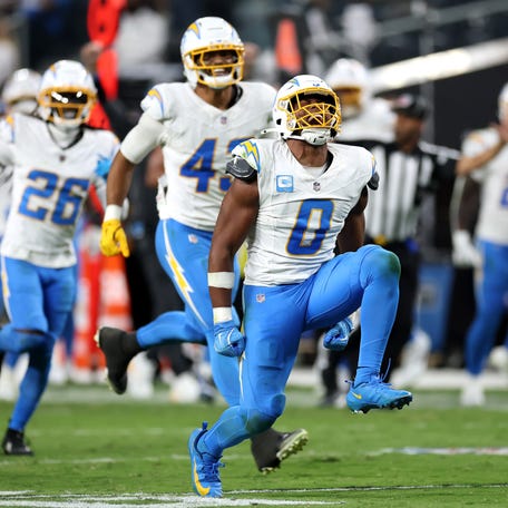 LAS VEGAS, NEVADA - SEPTEMBER 15: Daiyan Henley #0 of the Los Angeles Chargers reacts against the Las Vegas Raiders during the fourth quarter at Allegiant Stadium on September 15, 2025 in Las Vegas, Nevada.