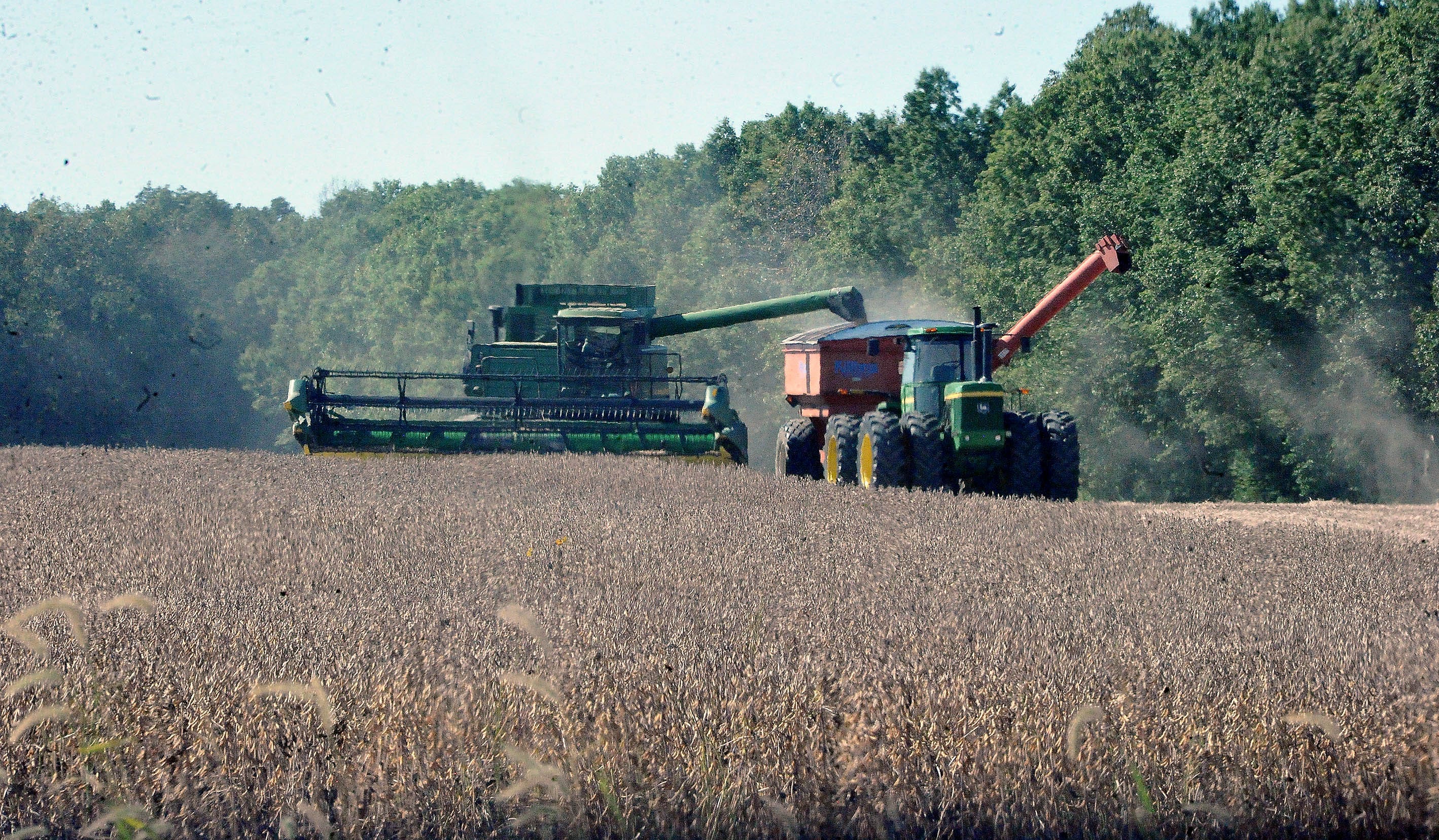 Record crop yields won't lead to financial security for Wisconsin farmers ...