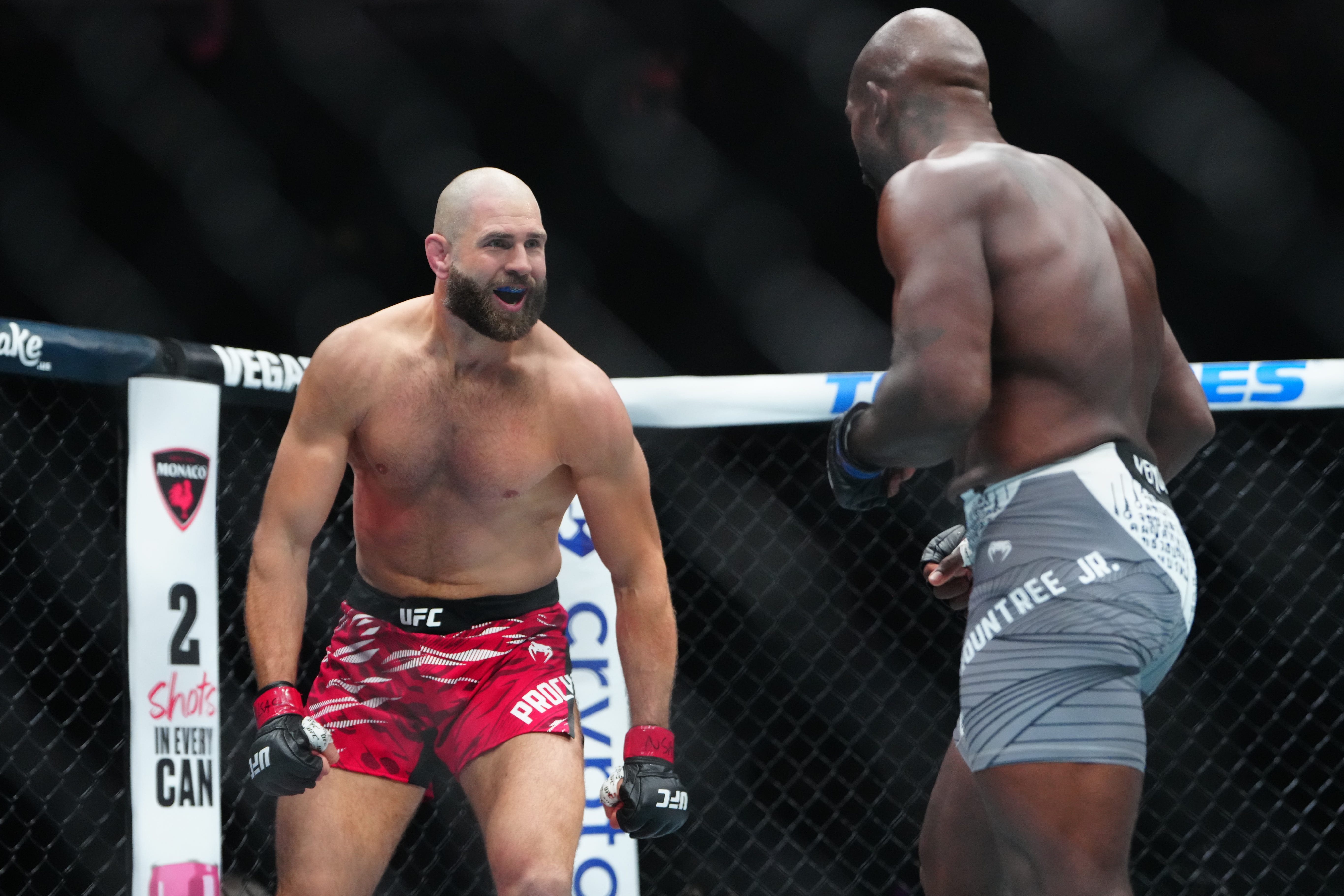 Jiri Prochazka recibe dos cheques adicionales de $ 50,000