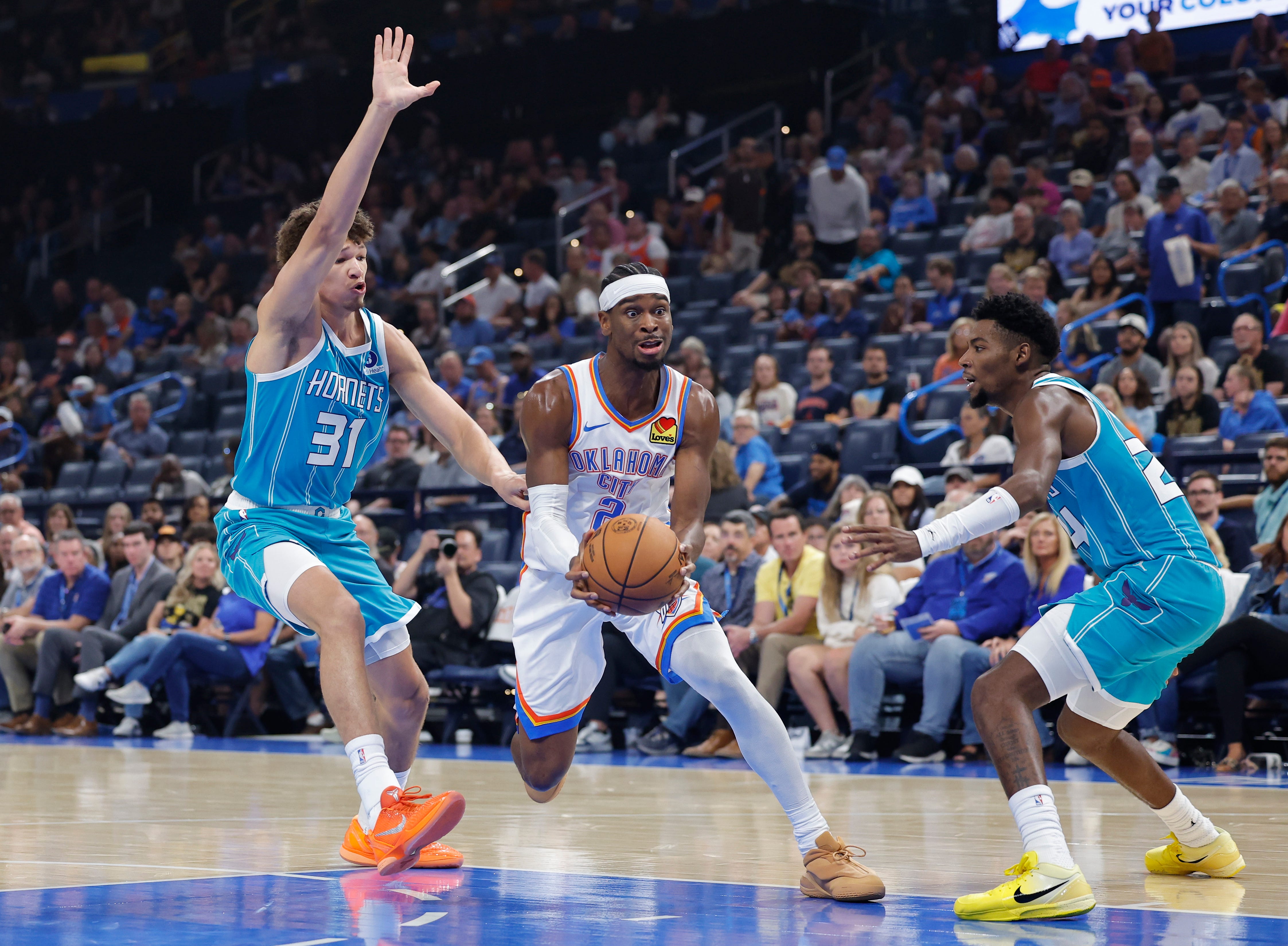 Player grades: SGA makes it look easy in Thunder&#39;s 122-116 preseason win over Hornets