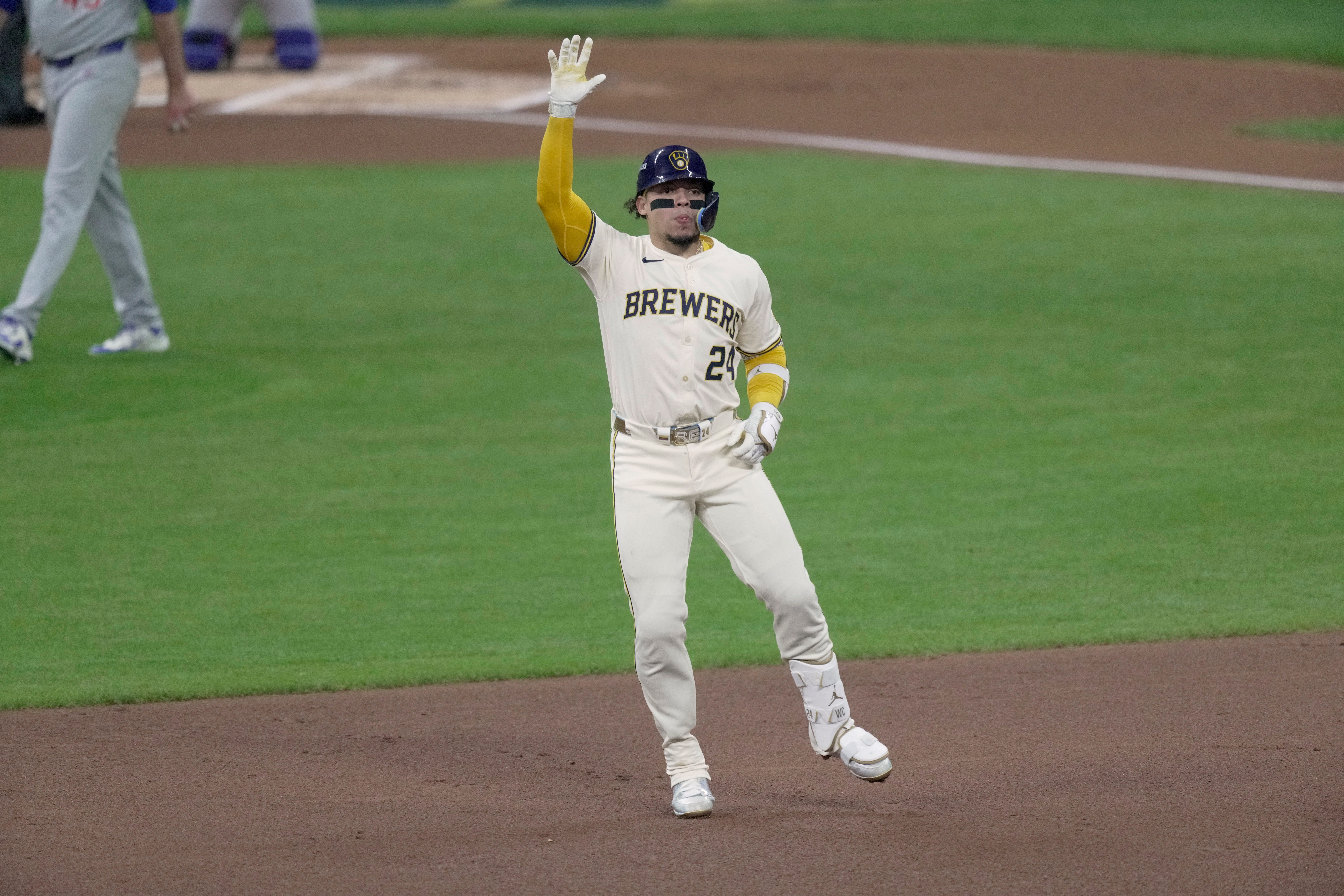 Brewers, William Contreras agree on 2026 contract, avoid arbitration