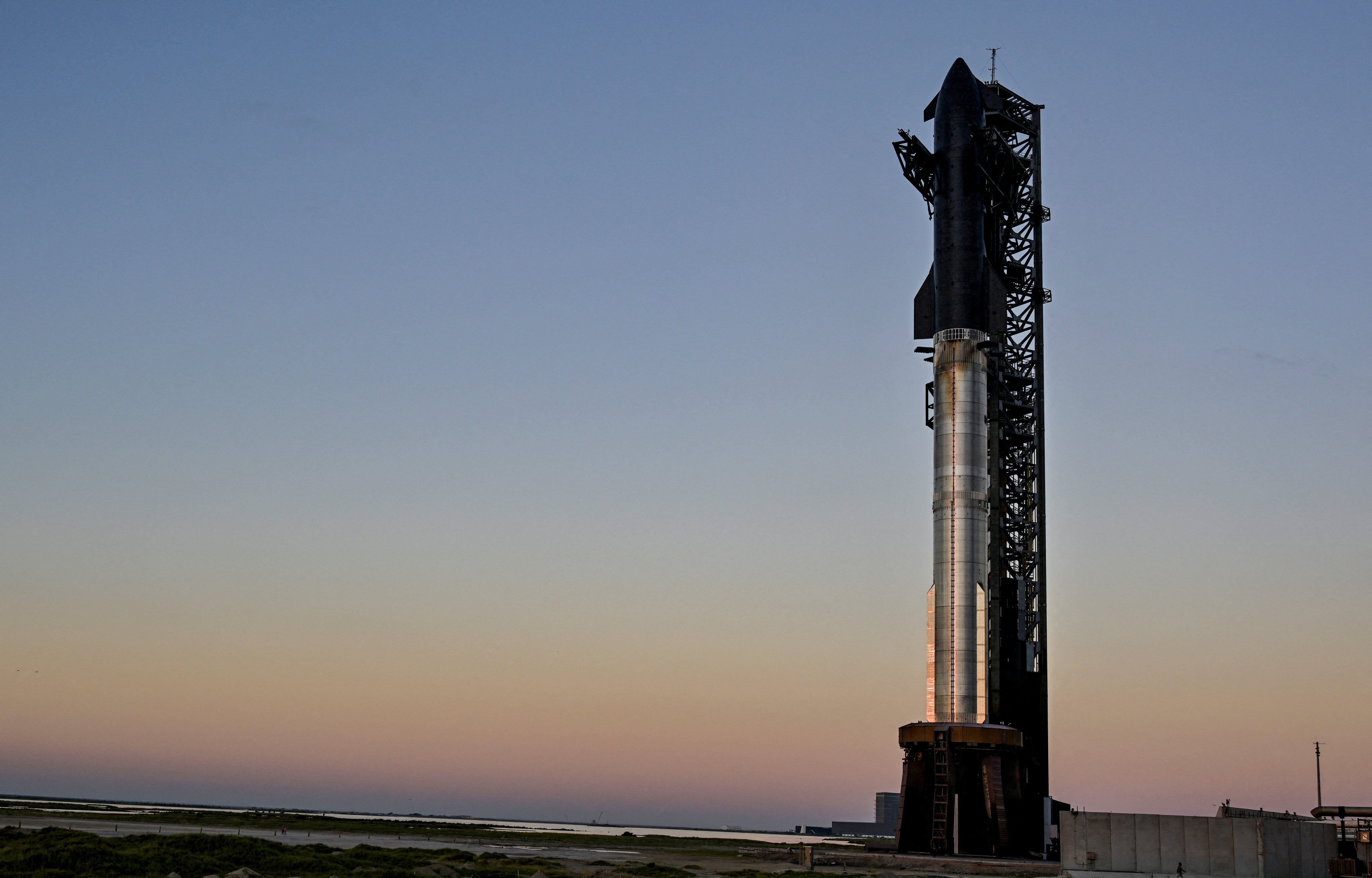 Image for Starship to launch on 1st flight. When will rocket debut in Florida?