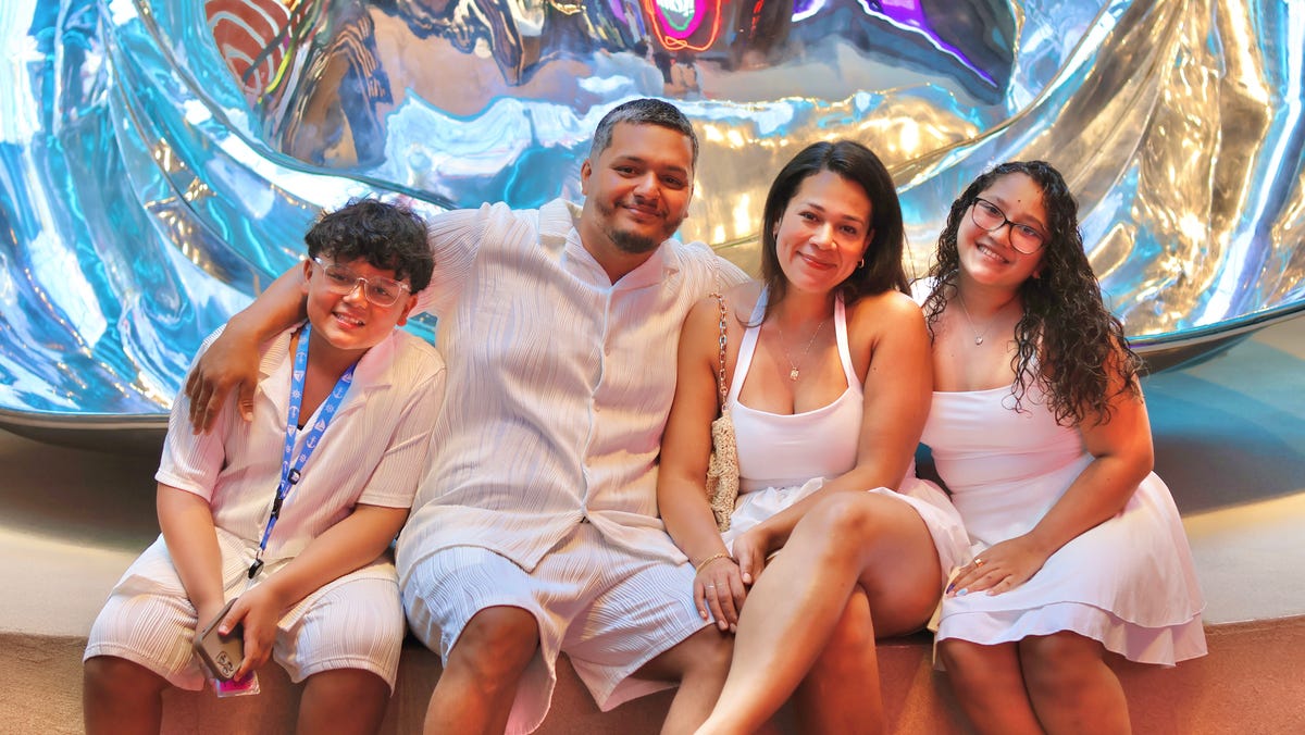 Jessica Perez with her husband, Jonathan, and their children, JP and Jailah.