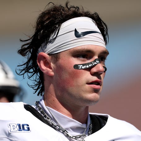 Penn State QB Drew Allar looks on before the game against UCLA at Rose Bowl Stadium on Oct. 4, 2025.