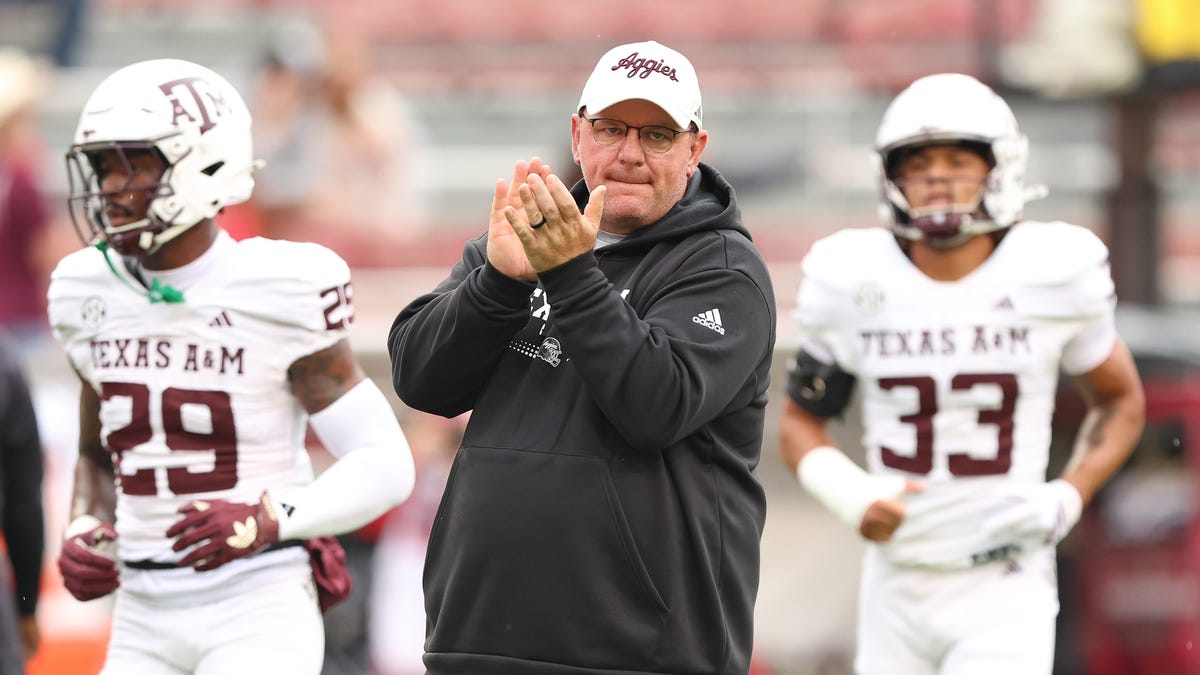 Texas A&M's Mike Elko calls Penn State rumors 'stupidity' when asked of opening