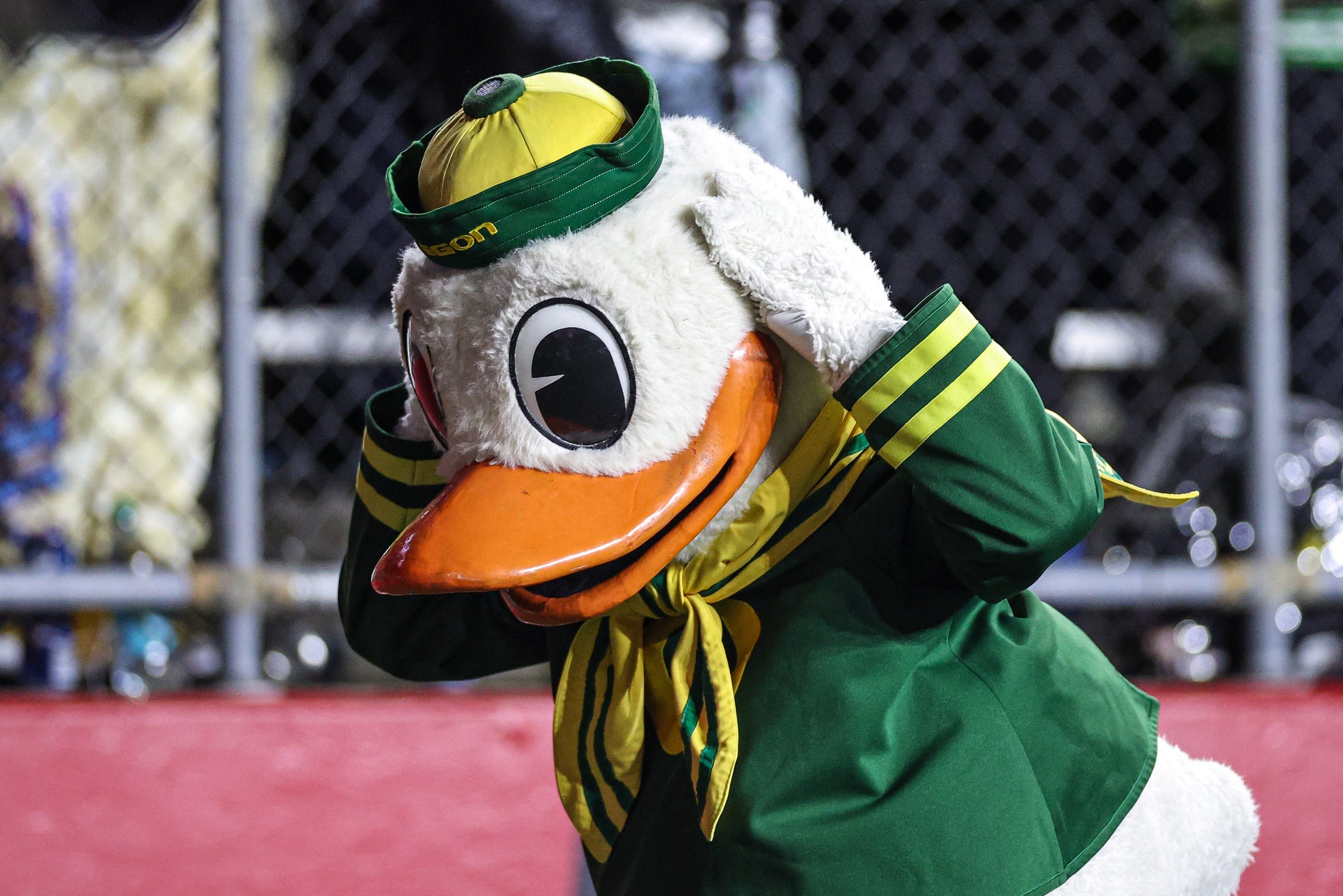 Oregon Ducks miss list of top 10 most-watched teams in college football through Week 8