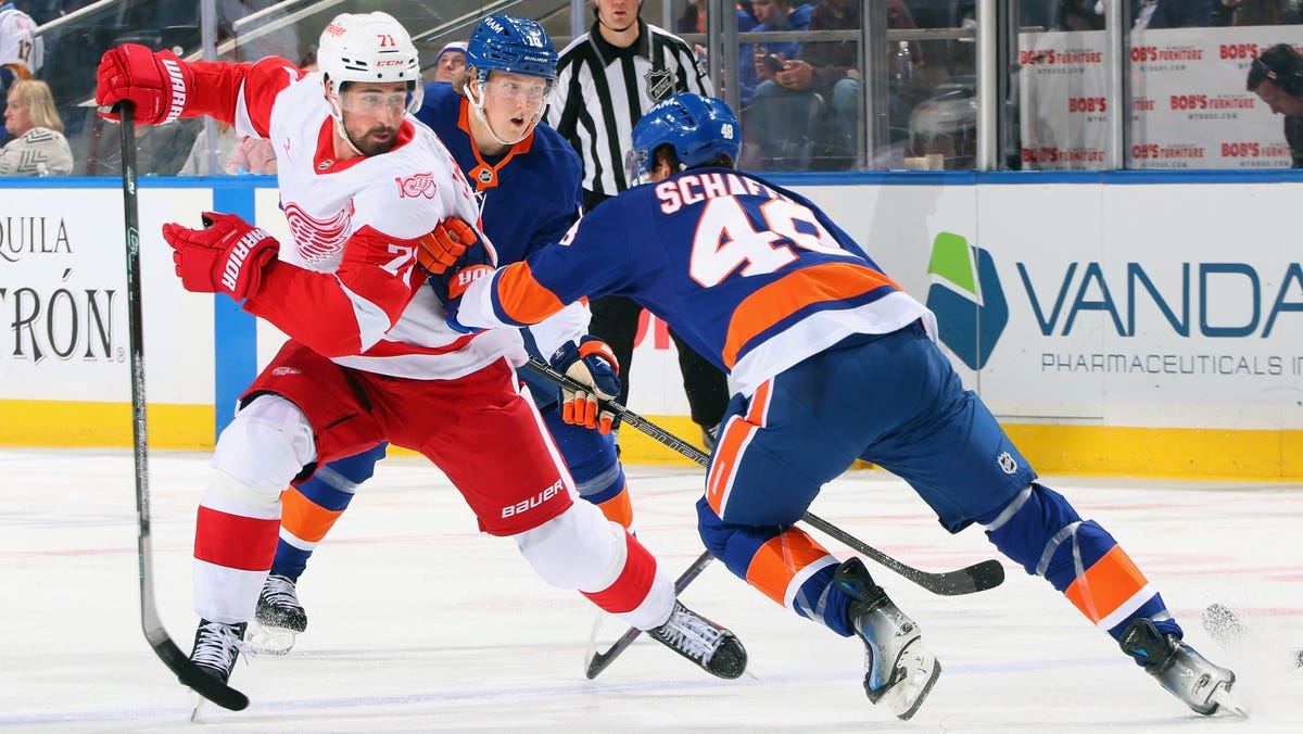 Red Wings search for faster starts after two discouraging defeats Red Wings search for faster starts after two discouraging defeats