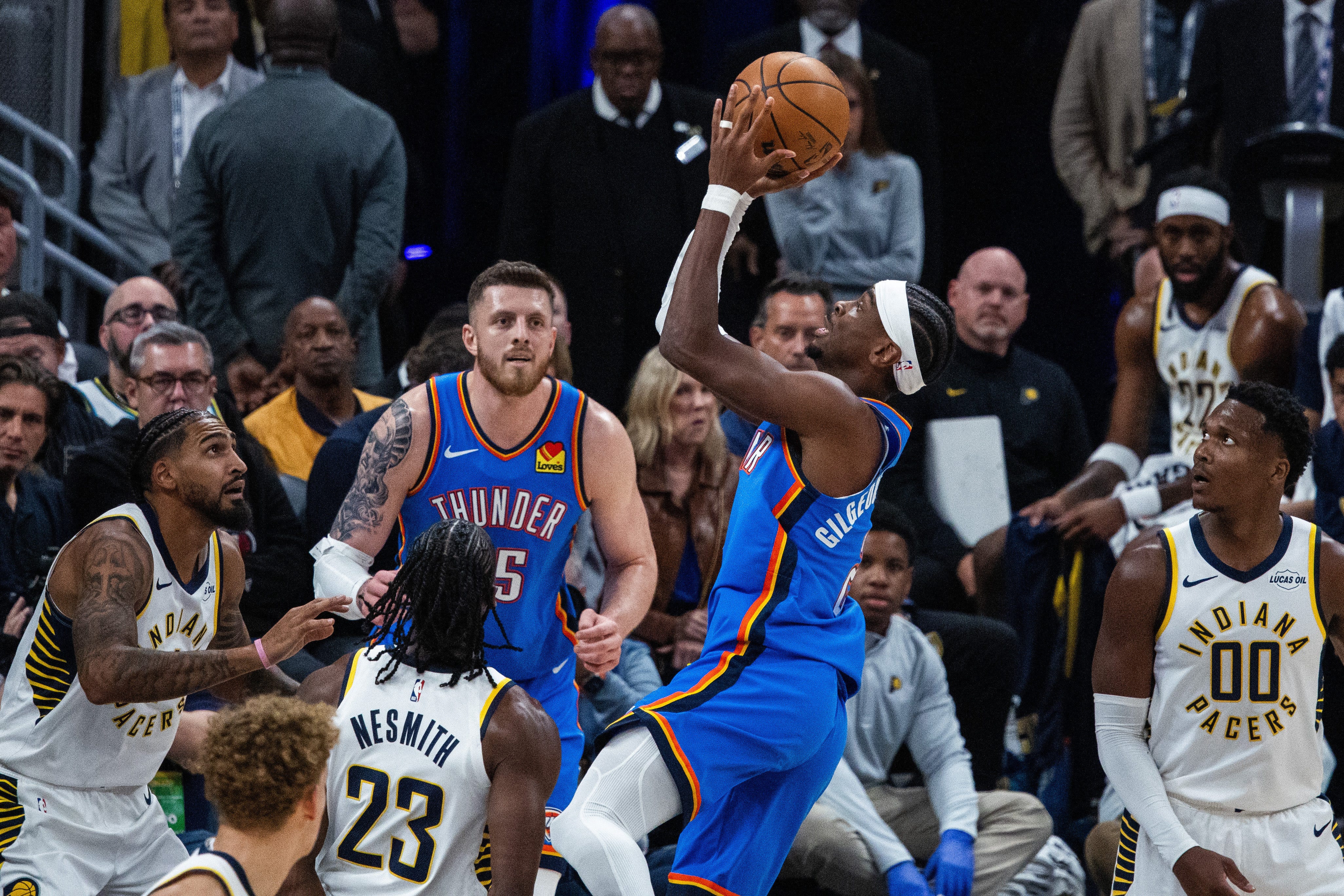 Gilgeous-Alexander's 55-Point Masterclass: A Dance of Deception and Dominance