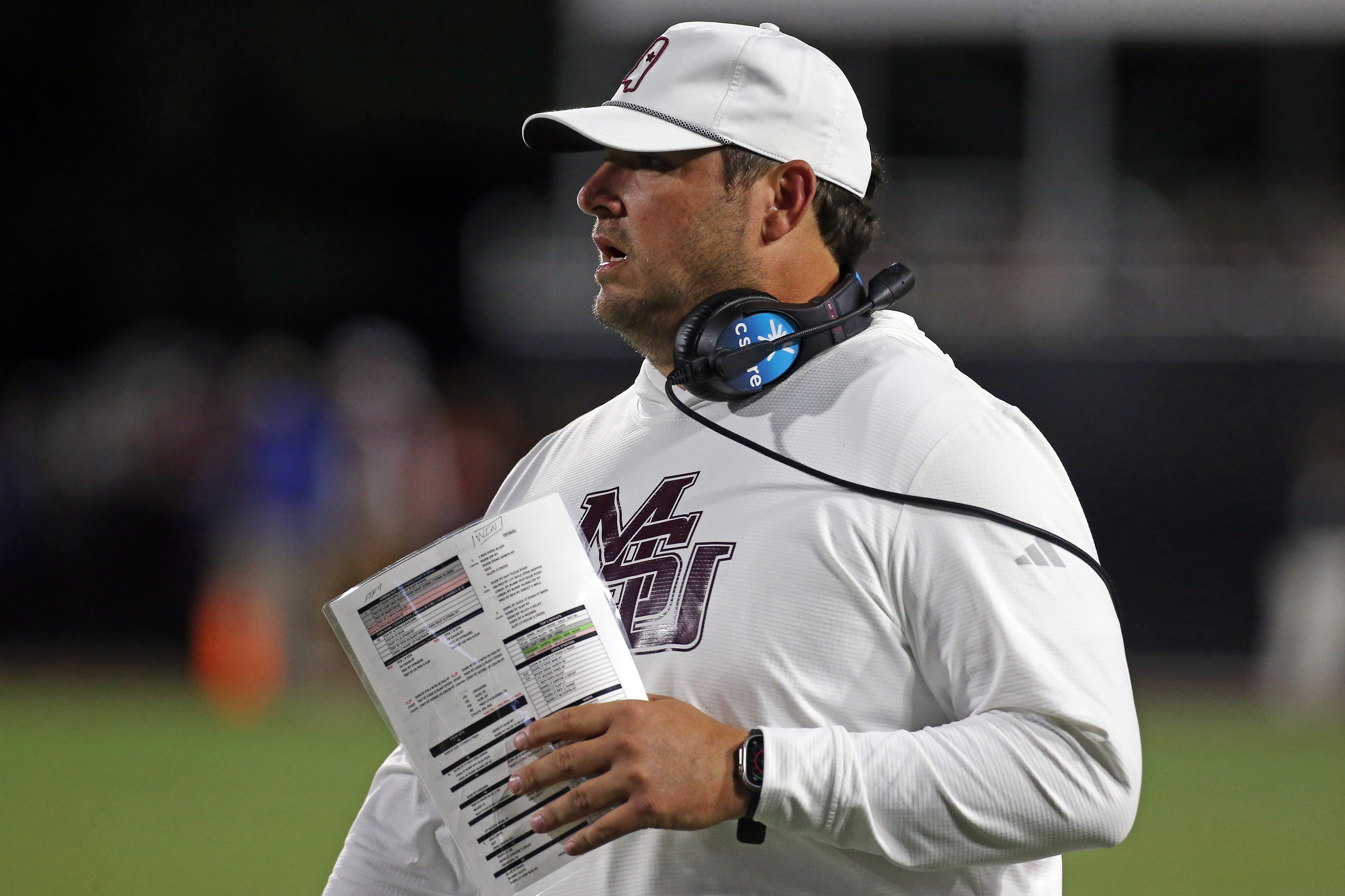 Bulldogs Aim to Break 16-Game SEC Slide Against Razorbacks in Week 10 Showdown