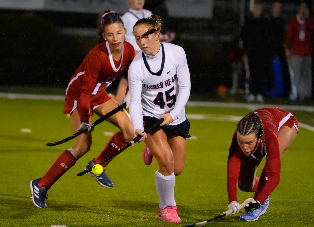 Sacred Heart’s Anna Claire Kosek Crowned Kentucky Miss Field Hockey