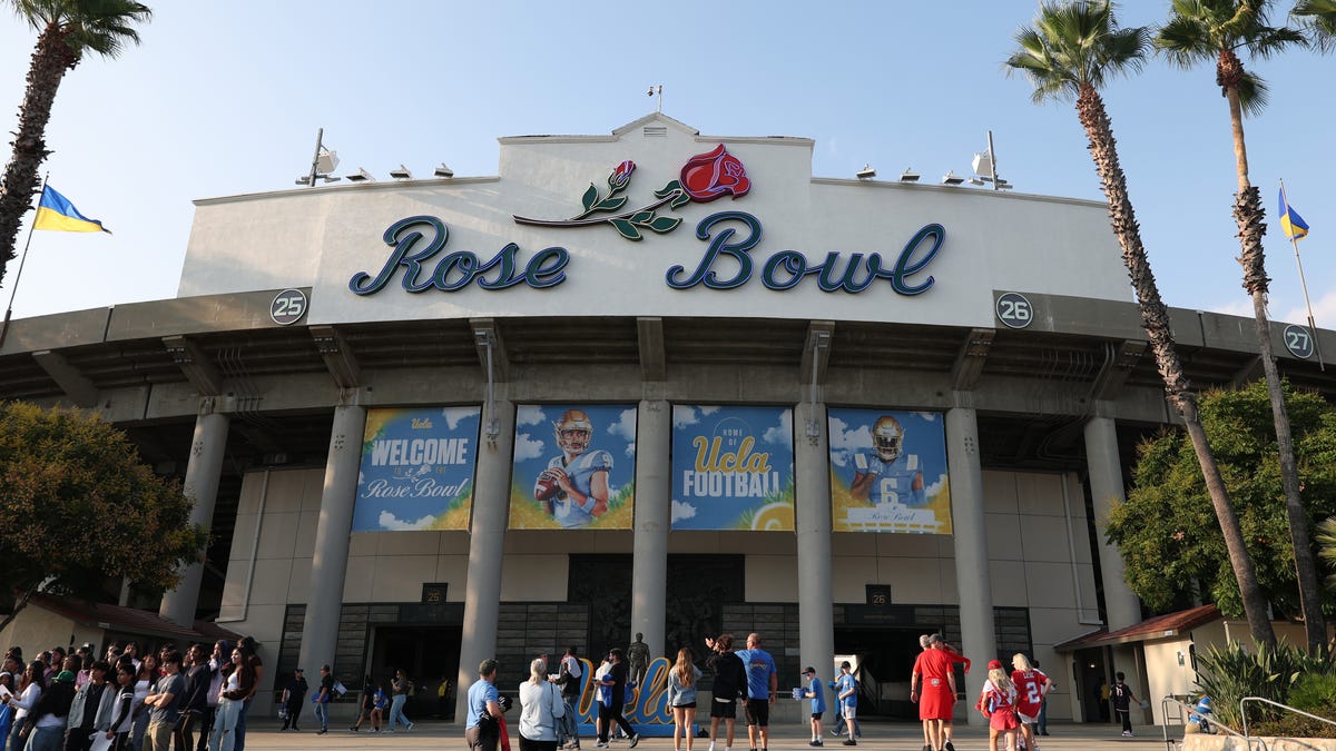 UCLA leaving Rose Bowl? Stadium files lawsuit alleging school wants move to SoFi Stadium
