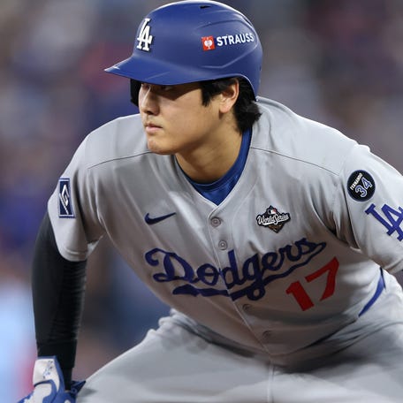 Shohei Ohtani is expected to pitch in Game 7 for the Dodgers.