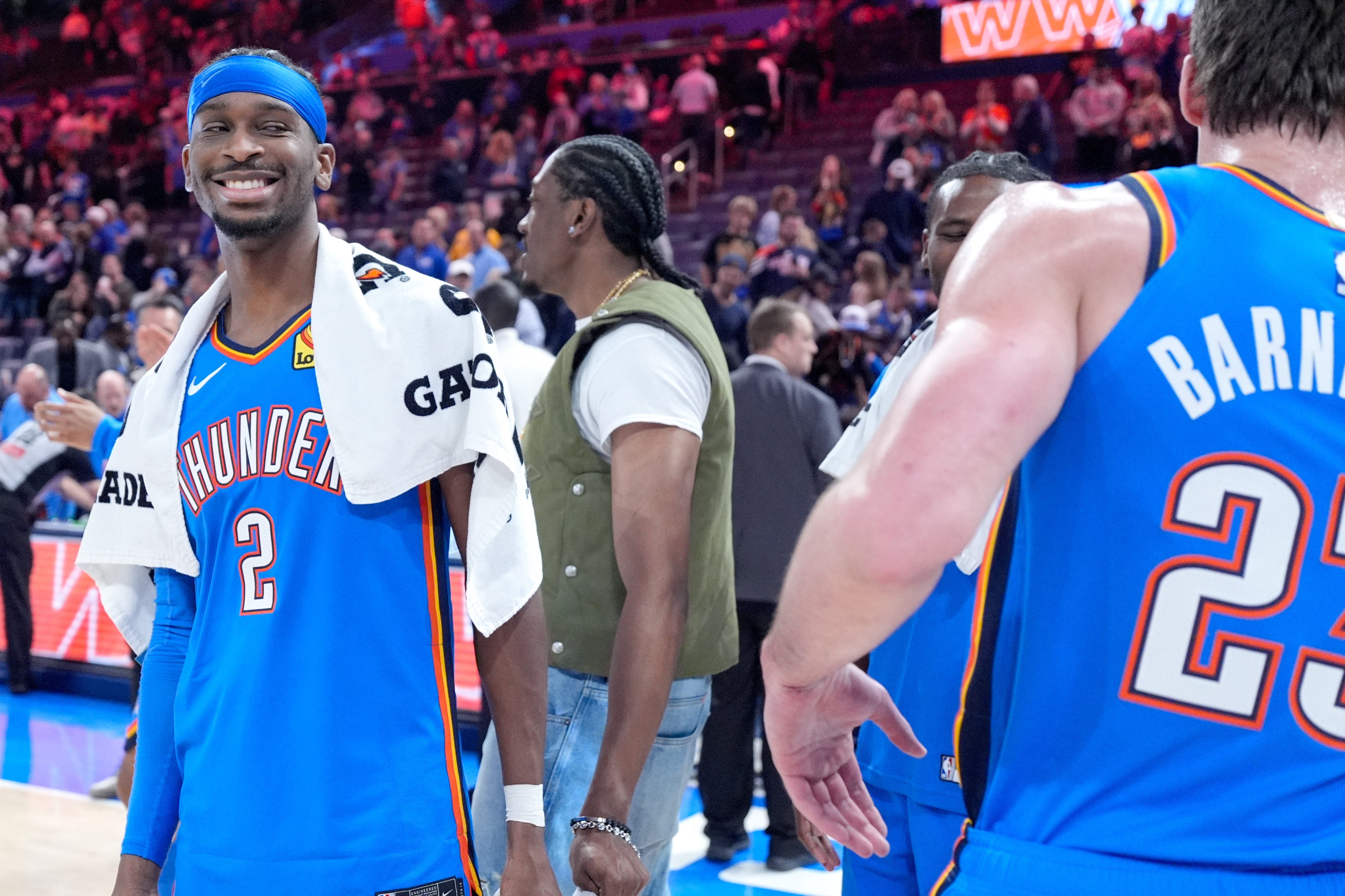 Thunder supera a los Clippers y establece récord de OKC con un inicio de temporada de 8-0