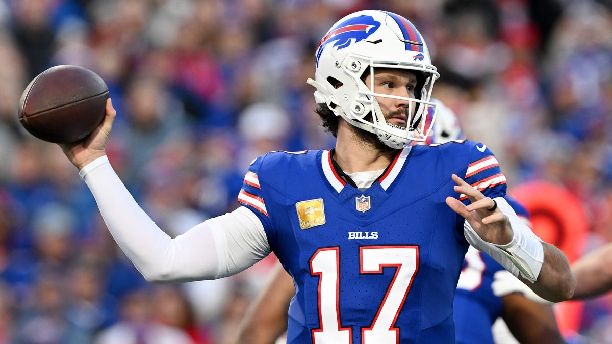 Image for Josh Allen and Patrick Mahomes stats in Bills vs. Chiefs game in Week 9