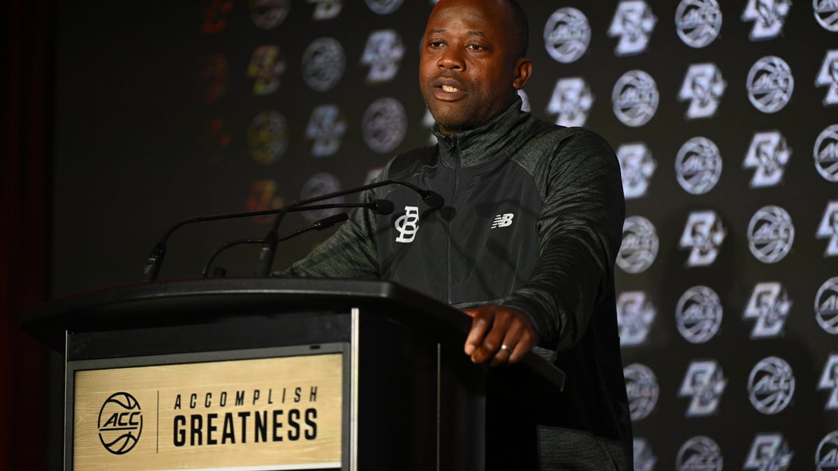 Πώς μια αυτοσχέδια συνάντηση συνέδεσε τον Earl Grant με τον Rick Barnes του μπάσκετ του Τενεσί