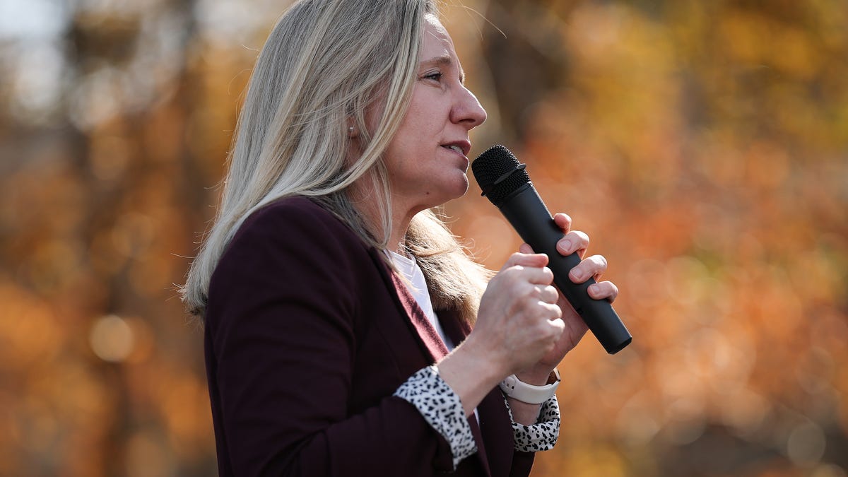 LAKE RIDGE, VIRGINIA - NOVEMBER 02: Virginia Democratic gubernatorial candidate, former Rep. Abigail Spanberger speaks at a canvass launch event on November 02, 2025 in Lake Ridge, Virginia. Spanberger will face off against Republican candidate Winsome Earle-Sears in the Commonwealth of Virginiaâ€™s off-year election for governor and other statewide offices on November 4, leading to the first female governor in the commonwealthâ€™s history. (Photo by Win McNamee/Getty Images)