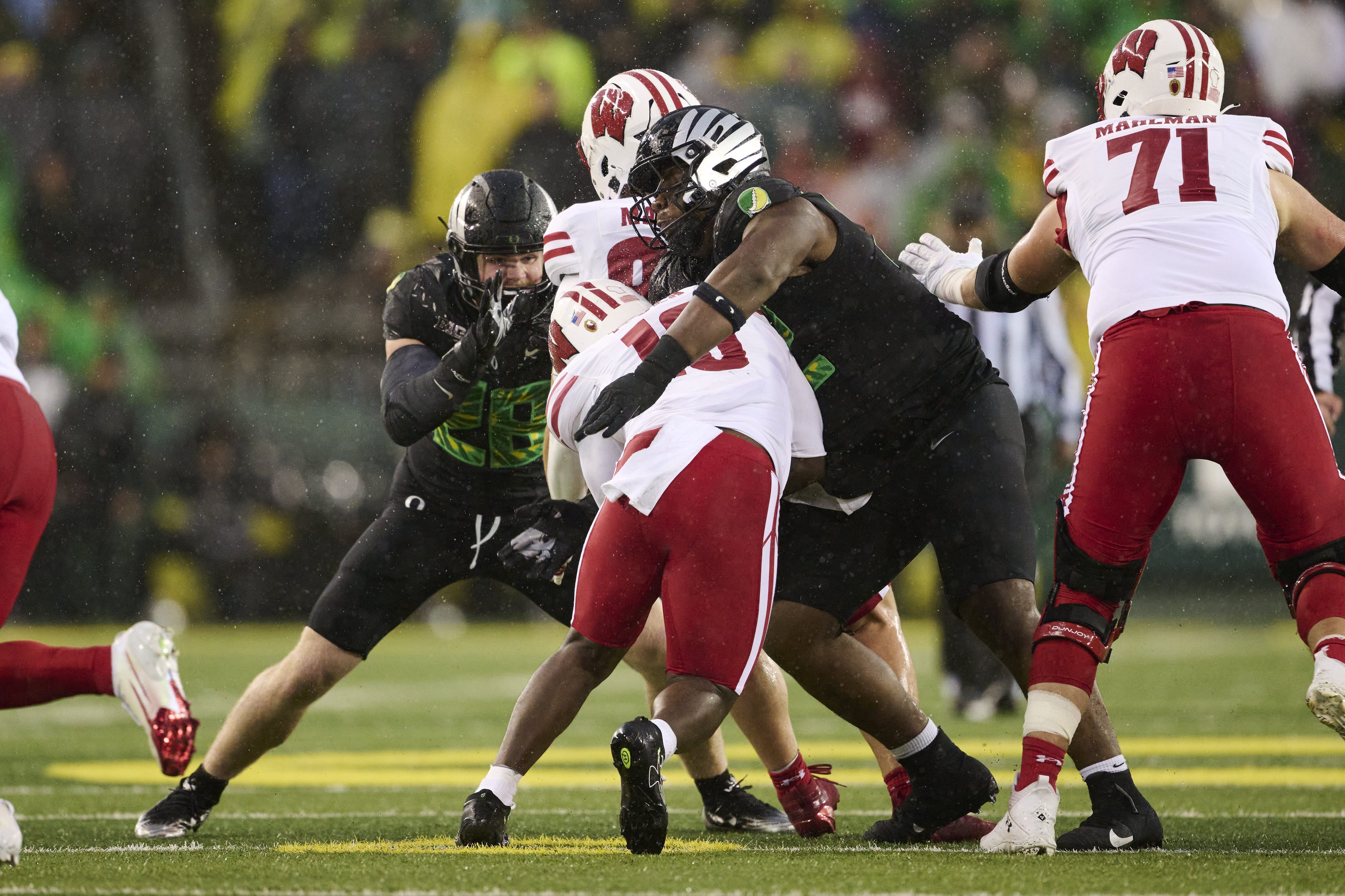 5 questions Oregon Ducks will have to answer in Week 11 matchup with Iowa Hawkeyes
