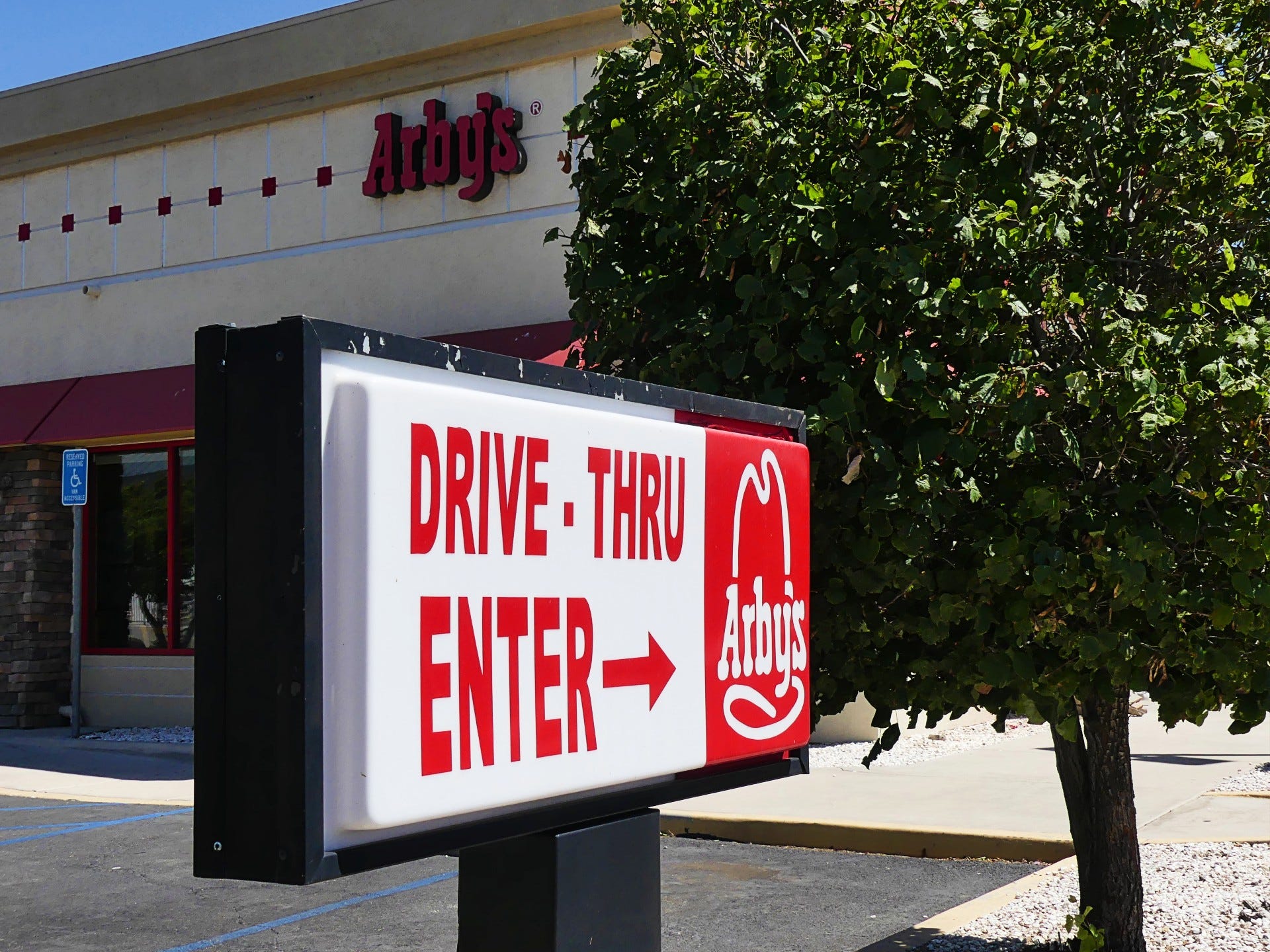Arby’s permanently closes multiple High Desert restaurants