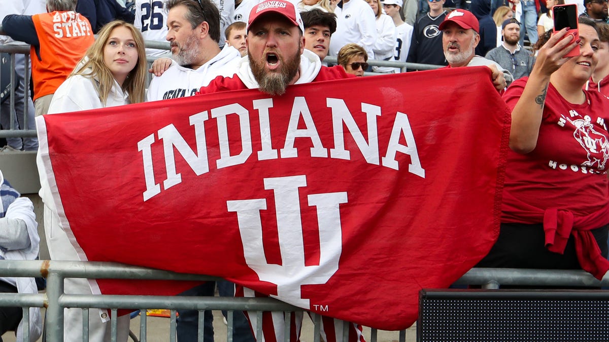 IU football vs Wisconsin kickoff time, channel, streaming info