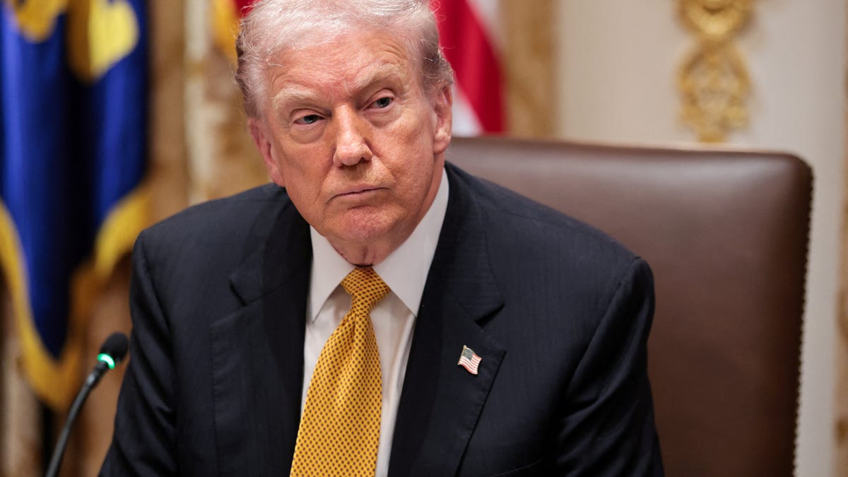 President Donald Trump hosts a bilateral lunch with Hungary's Prime Minister Viktor Orban (not pictured) at the White House in Washington, D.C., U.S., November 7, 2025.
