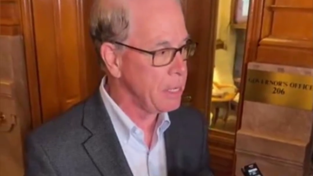 Губернатор Майк Браун сжег весь свой политический капитал на перераспределение избирательных округов?