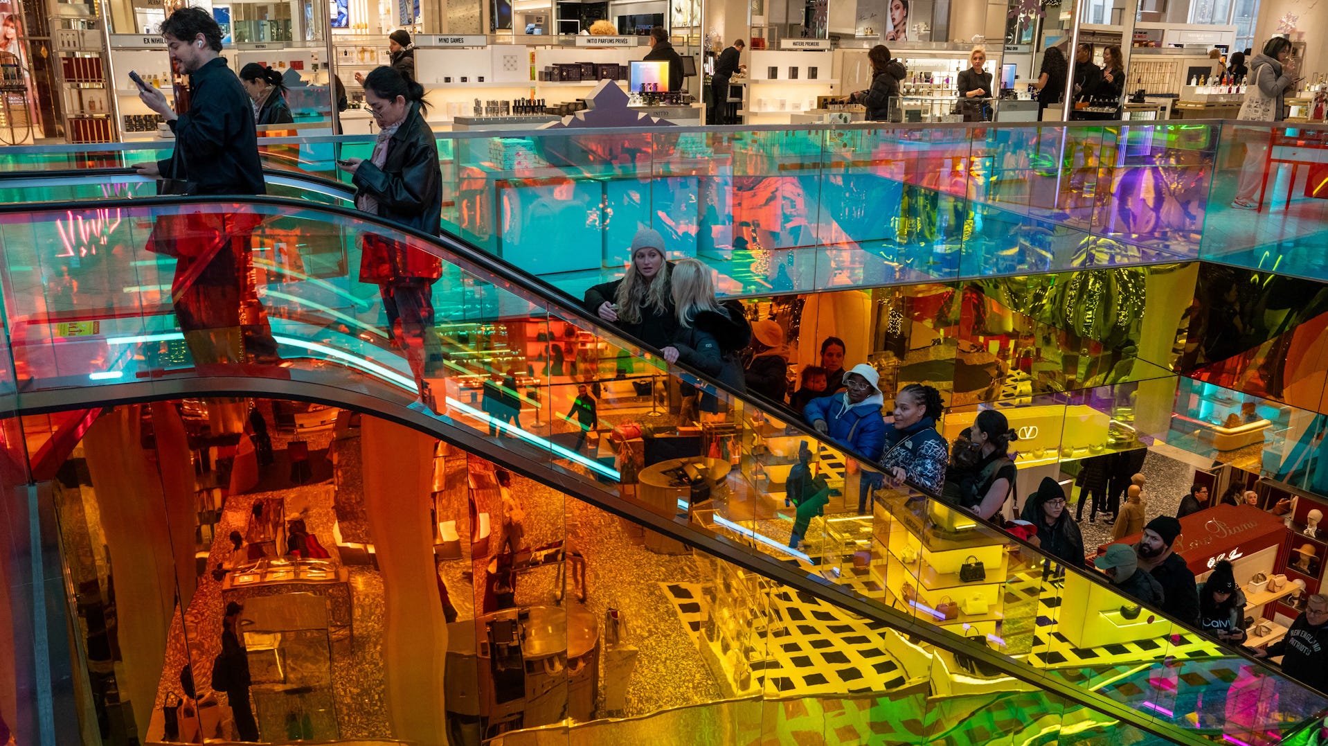 伊利诺伊州商店黑色星期五什么时候开门？查看沃尔玛、苹果等商店的营业时间