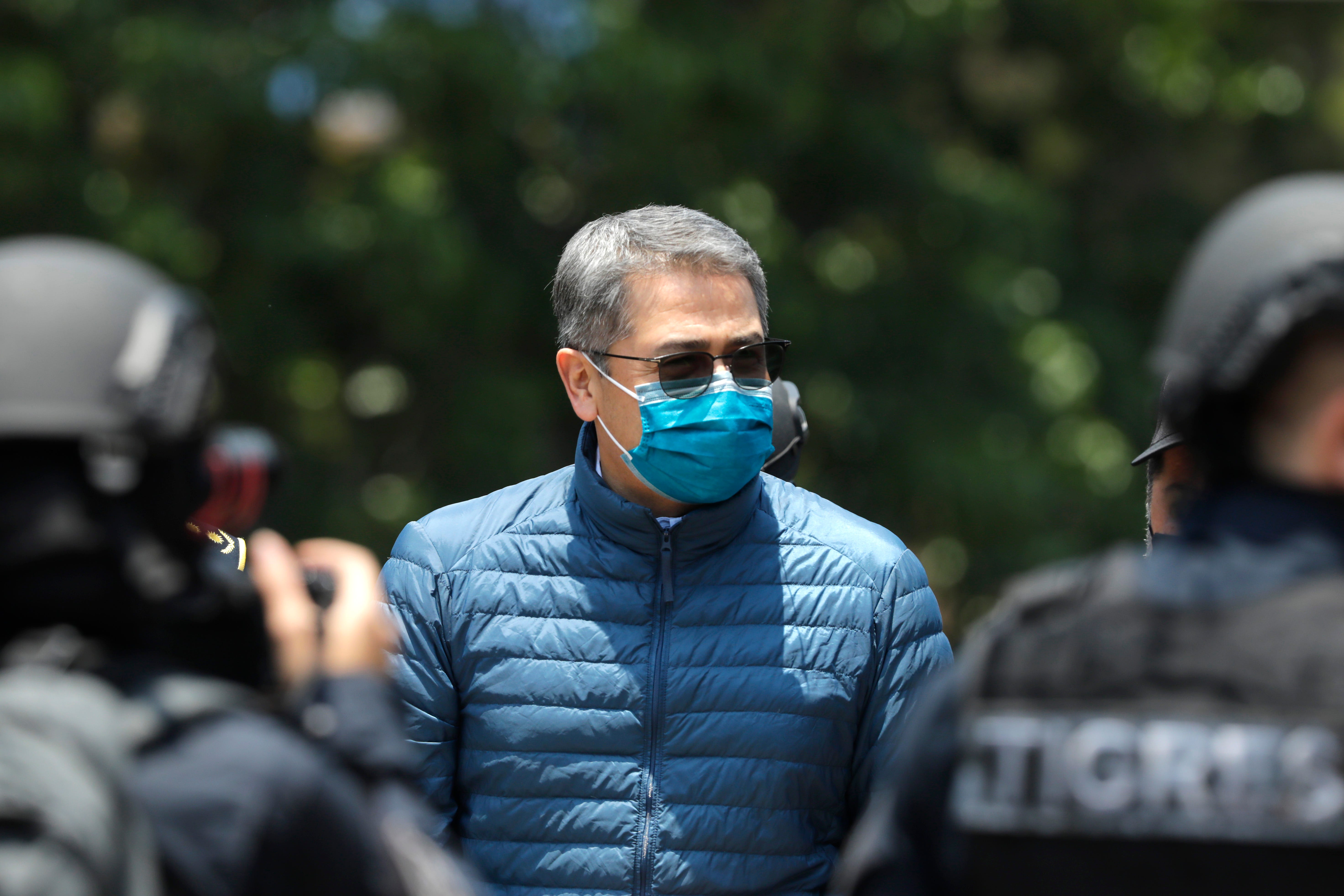 Trump kündigt Begnadigung des ehemaligen honduranischen Präsidenten wegen ...