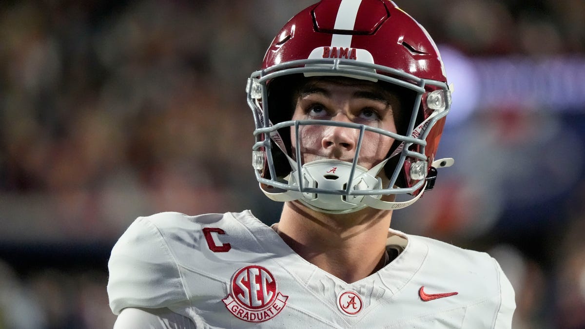 Siapa Ty Simpson? Melacak QB sepak bola Alabama untuk draft NFL