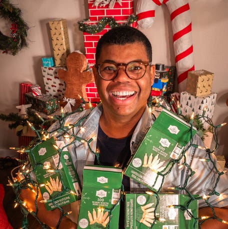 If you're buying a real tree or have an artificial one that isn't pre-lit, use this simple formula to figure out how many lights you'll need.