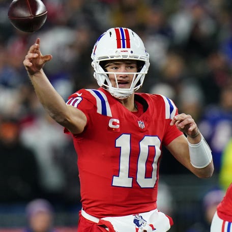 New England Patriots quarterback Drake Maye throws a pass during the first quarter against the New York Giants at Gillette Stadium on Dec. 1, 2025.