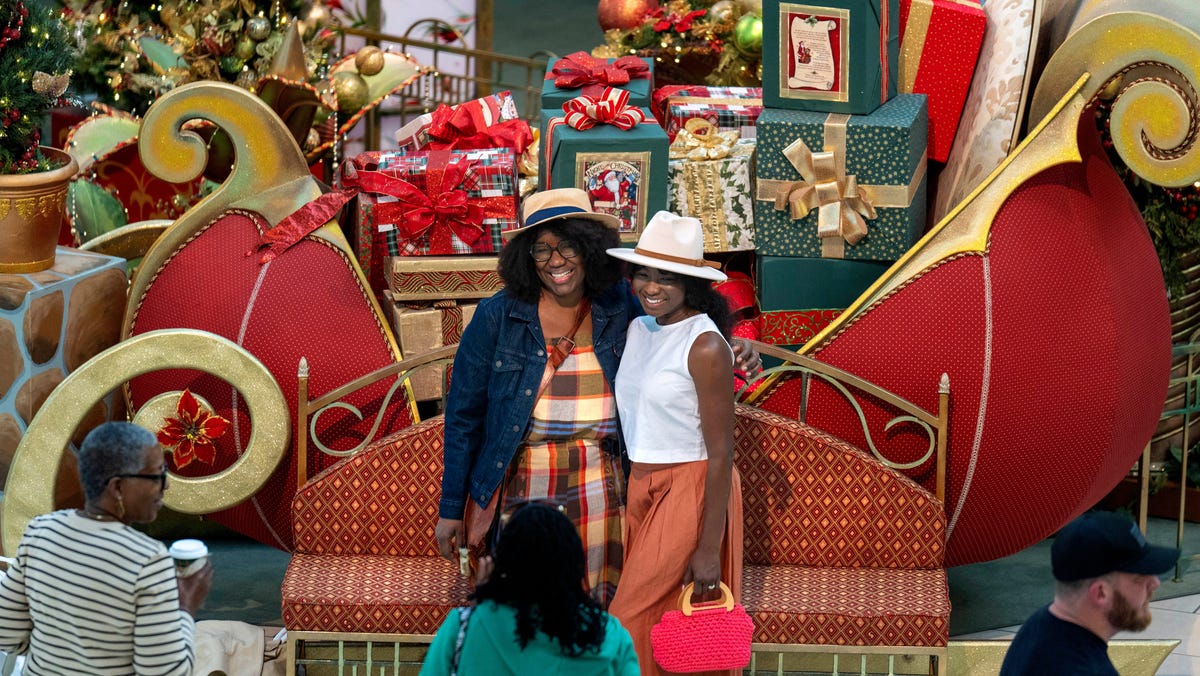 Shoppers at The Gardens Mall in Palm Beach Gardens, Florida, on Black Friday on Nov. 28, 2025.