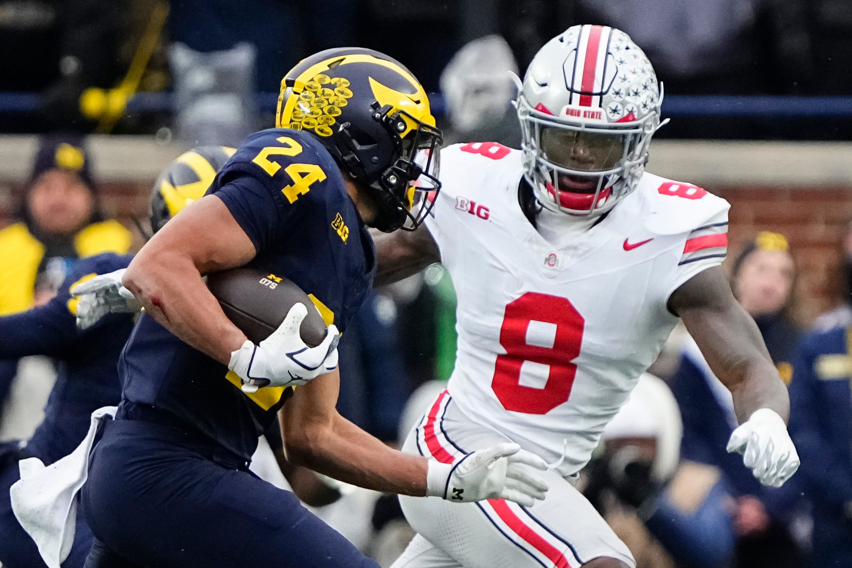 Arvell Reese wears ‘Reese’s’ inspired suit to the 2026 NFL Draft