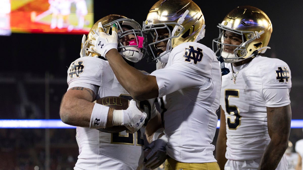 Notre Dame football won’t play in bowl after CFP snub