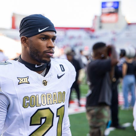 Oct 19, 2024; Tucson, Arizona, USA; Colorado Buffalos safety Shilo Sanders (21) against the Arizona Wildcats at Arizona Stadium. Mandatory Credit: Mark J. Rebilas-Imagn Images