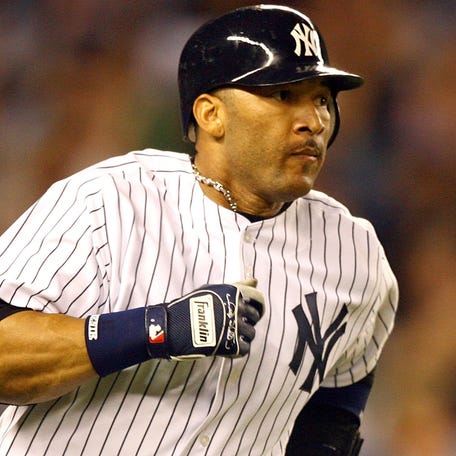 Gary Sheffield hit 509 home runs in 22 MLB seasons.