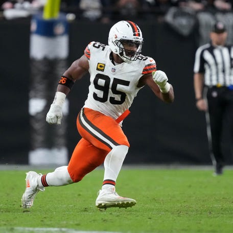 Nov 23, 2025; Paradise, Nevada, USA; Cleveland Browns defensive end Myles Garrett (95) against the Las Vegas Raiders in the second half at Allegiant Stadium.