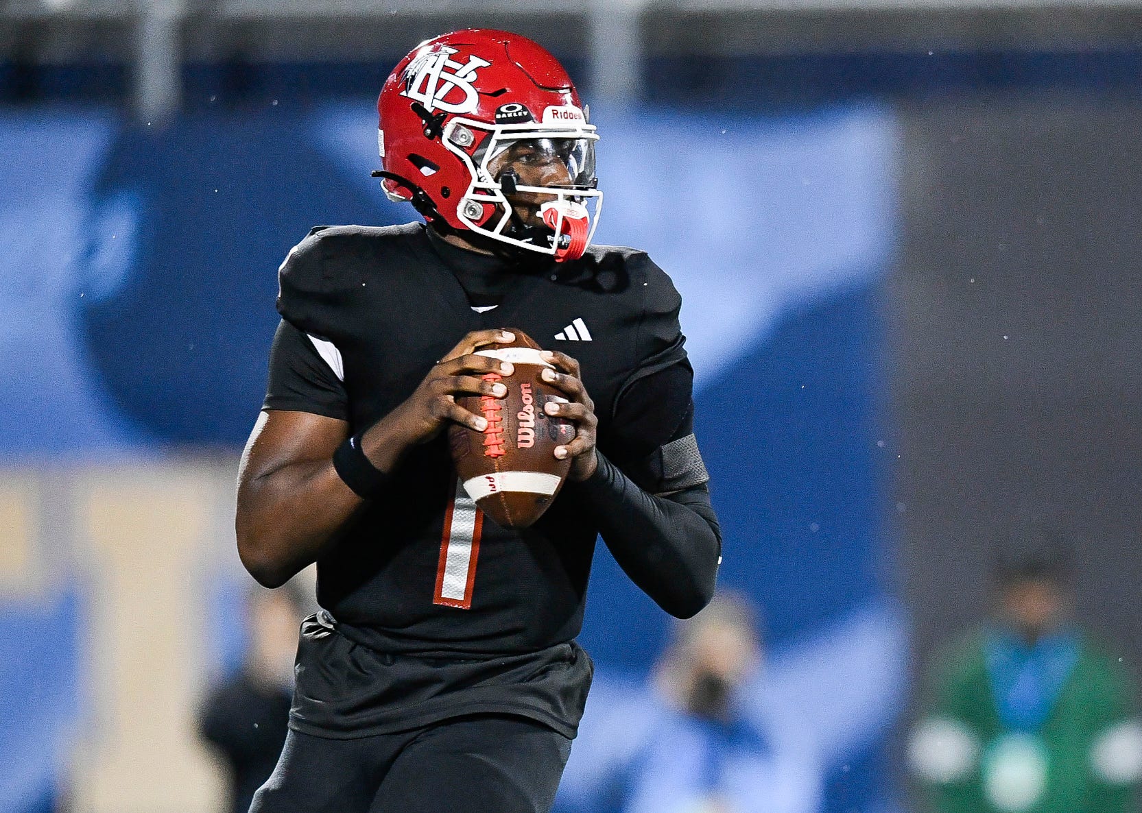 Vero Beach QB Champ Monds narrows list to final three schools