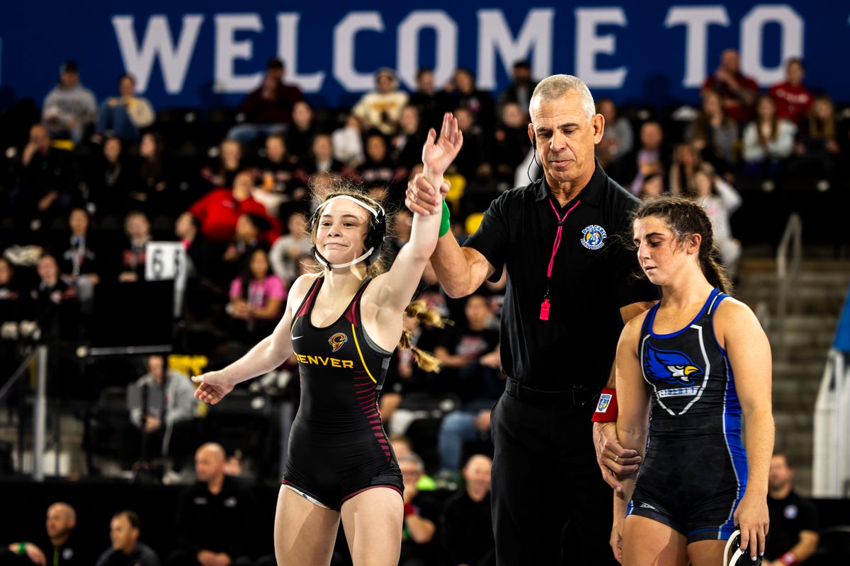 Meet Denver’s Abigail Peterson, the next Iowa girls wrestling phenom