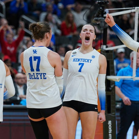 Kentucky outside hitter Eva Hudson (7) celebrates after a point during the fifth set against Wisconsin.