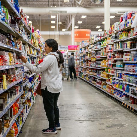 AUSTIN, TEXAS - FEBRUARY 12: A customer shops for produce at an H-E-B grocery store on February 12, 2025 in Austin, Texas. The Labor Department is expected to report today on January prices as measured by the consumer-price index, with a separate report on wholesale prices delivered tomorrow. (Photo by Brandon Bell/Getty Images)